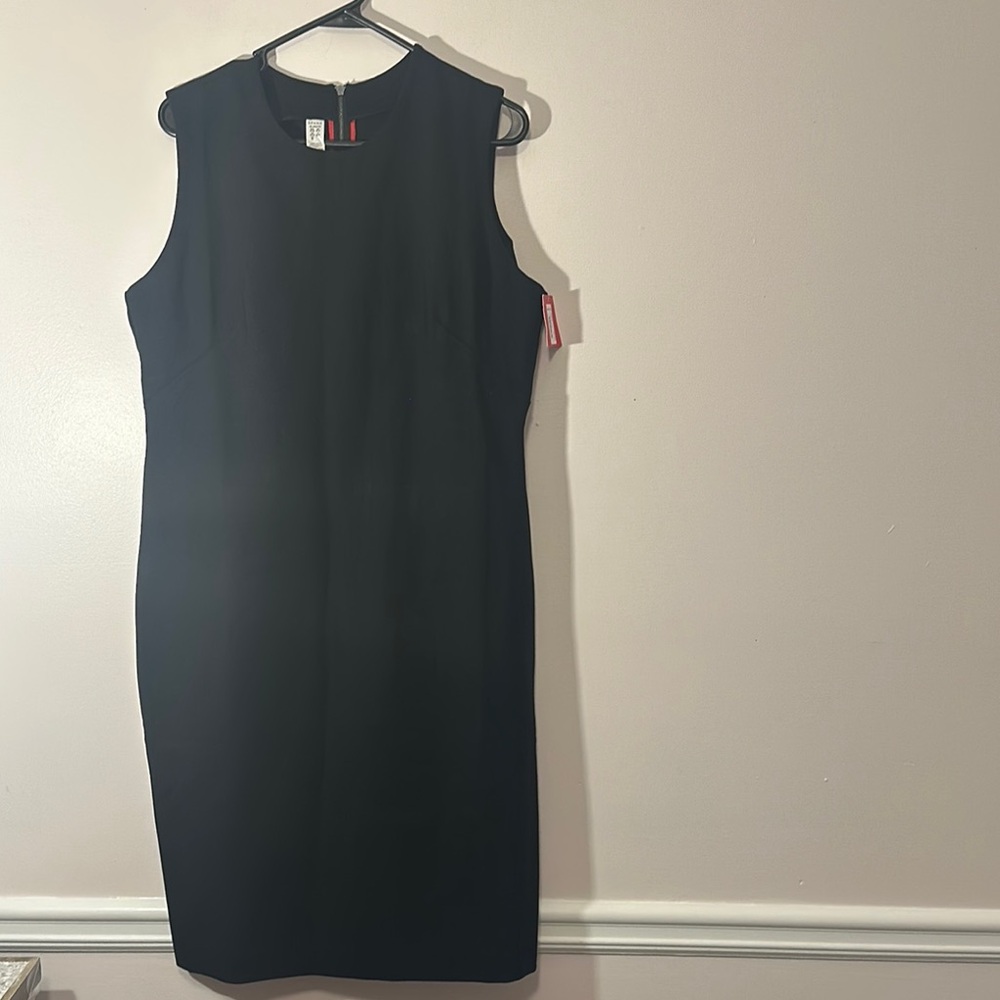 Spanx XL Dress Perfect Fitted Dress in Classic Black Sleeveless Sheath NWT - Picture 3 of 9